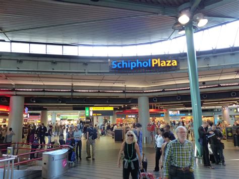 Schiphol Airport shopping guide